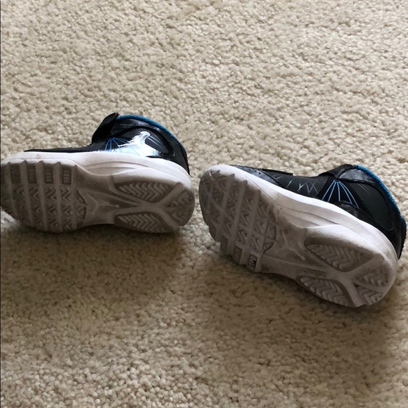 Blue and Black Nike Baby Jordans - Picture 4 of 6